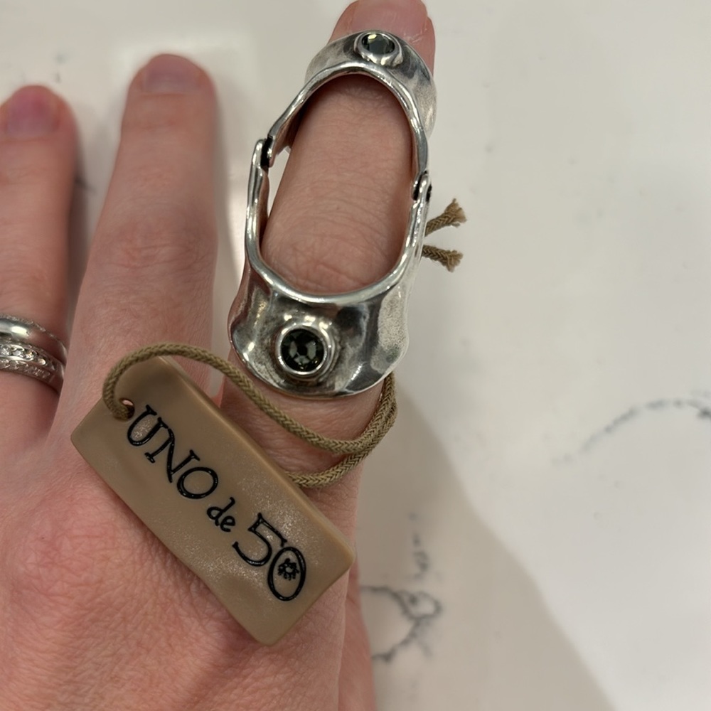 UNO de 50 Grey Elements Crystal BOO MAXIMUS Full Finger Ring NWT